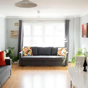 Spacious Centre - O'connell Street Area Apartment